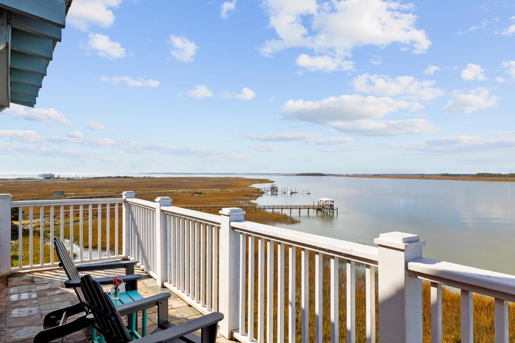 Regatta Inn - Adults Only Folly Beach Exterior photo